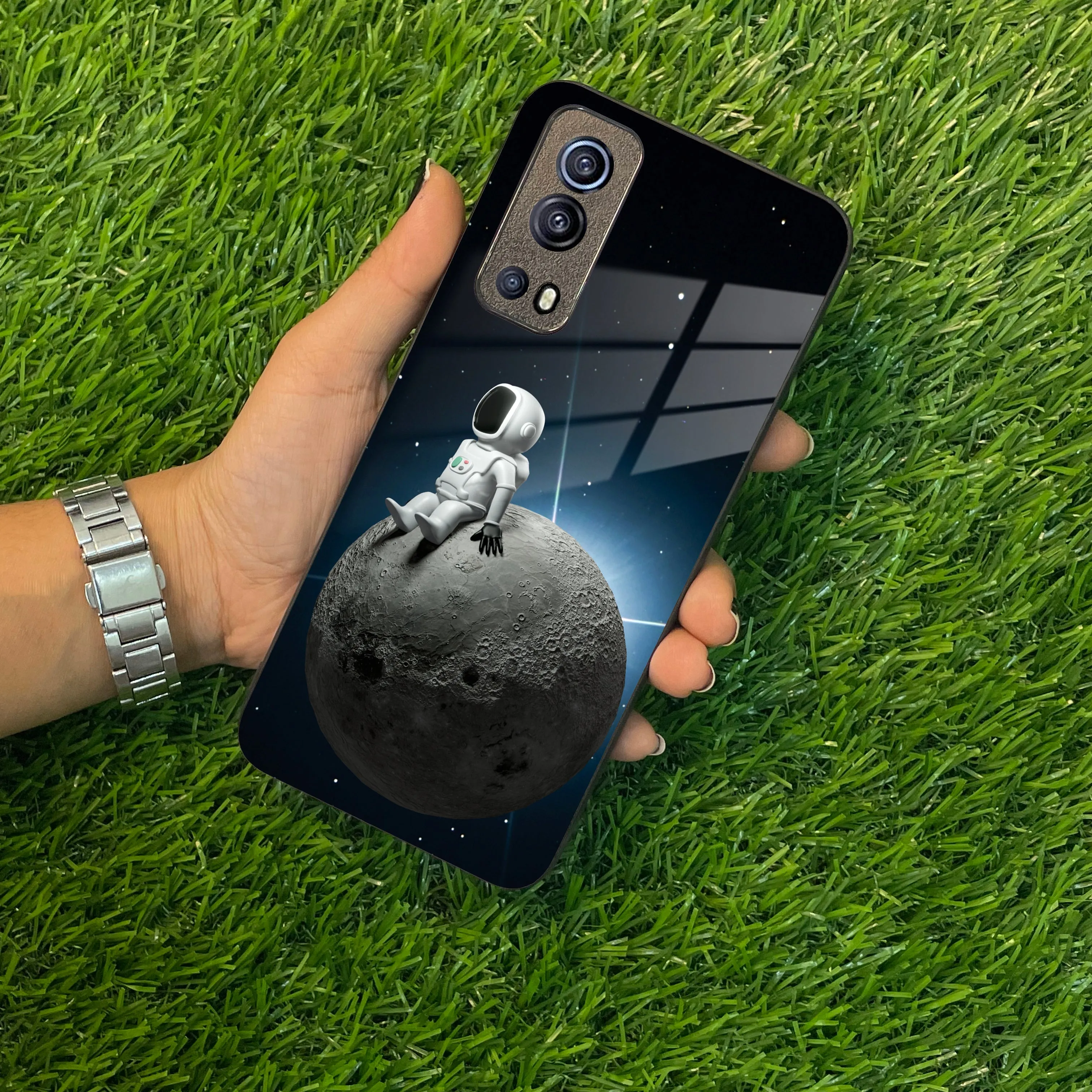 Astronod Moon Glass Case Cover For Vivo