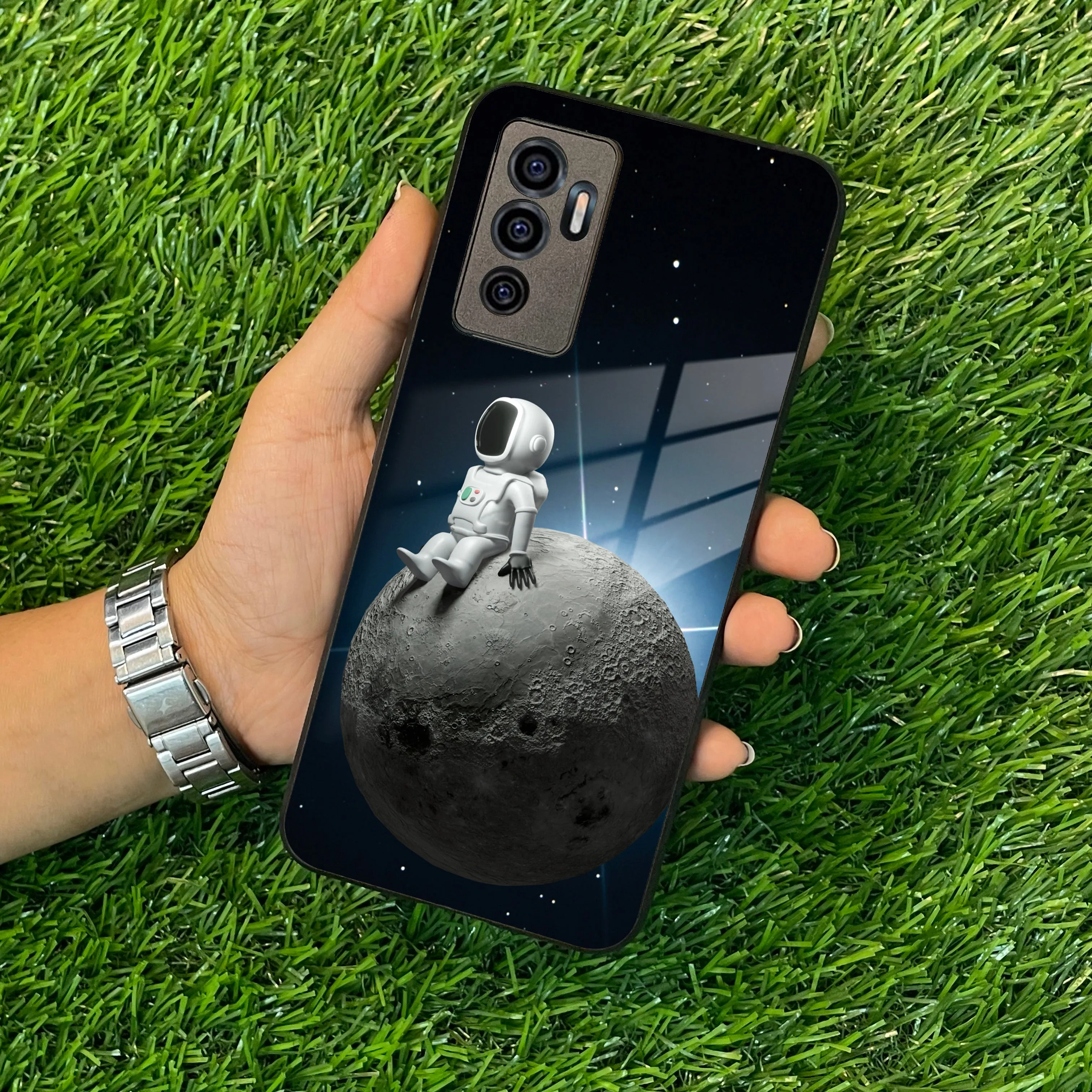 Astronod Moon Glass Case Cover For Vivo