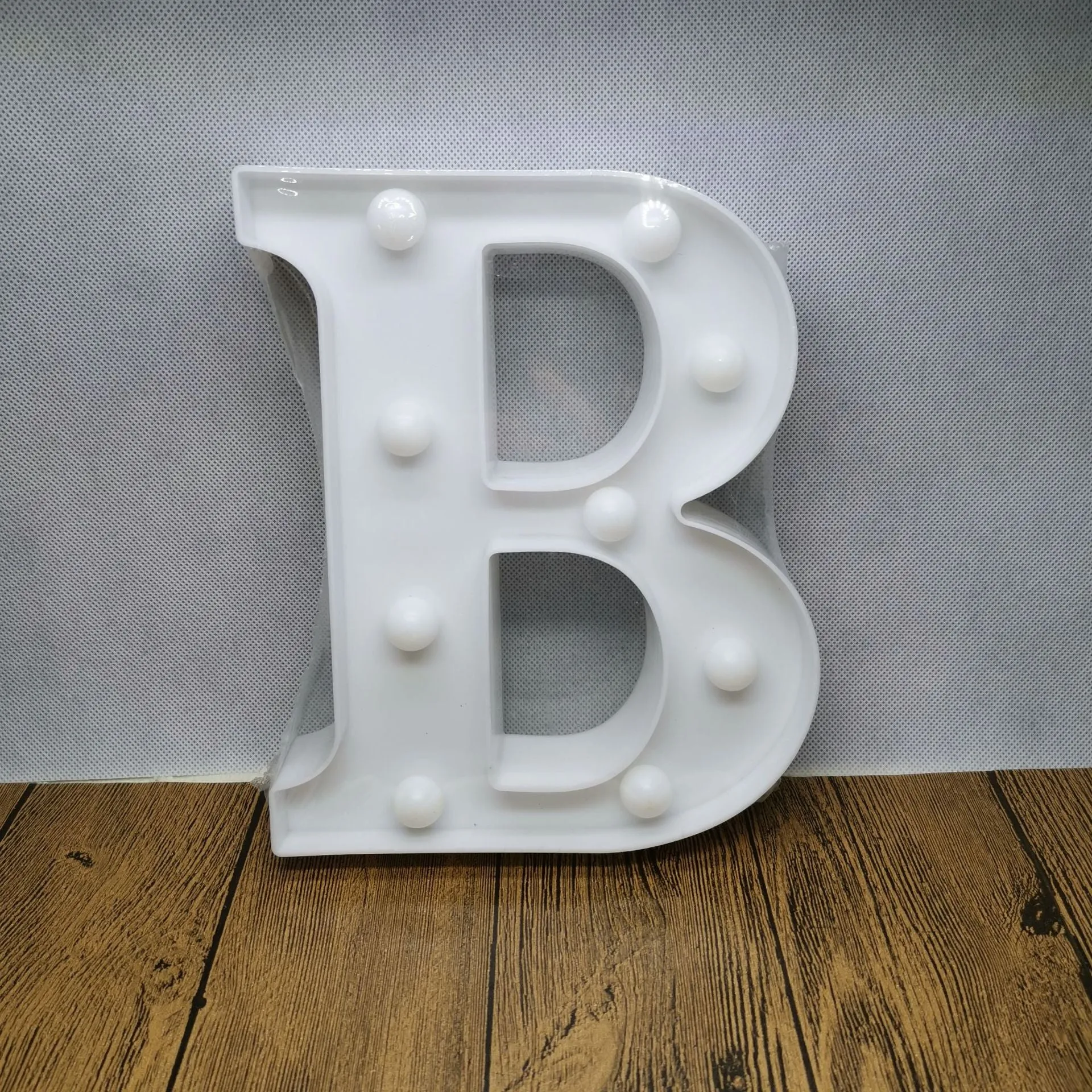 Bulk LED Letter Lights Sign Light Up Letters Sign for Night Light Wedding/Birthday Party Battery Powered Christmas Lamp Home Bar Decoration Wholesale