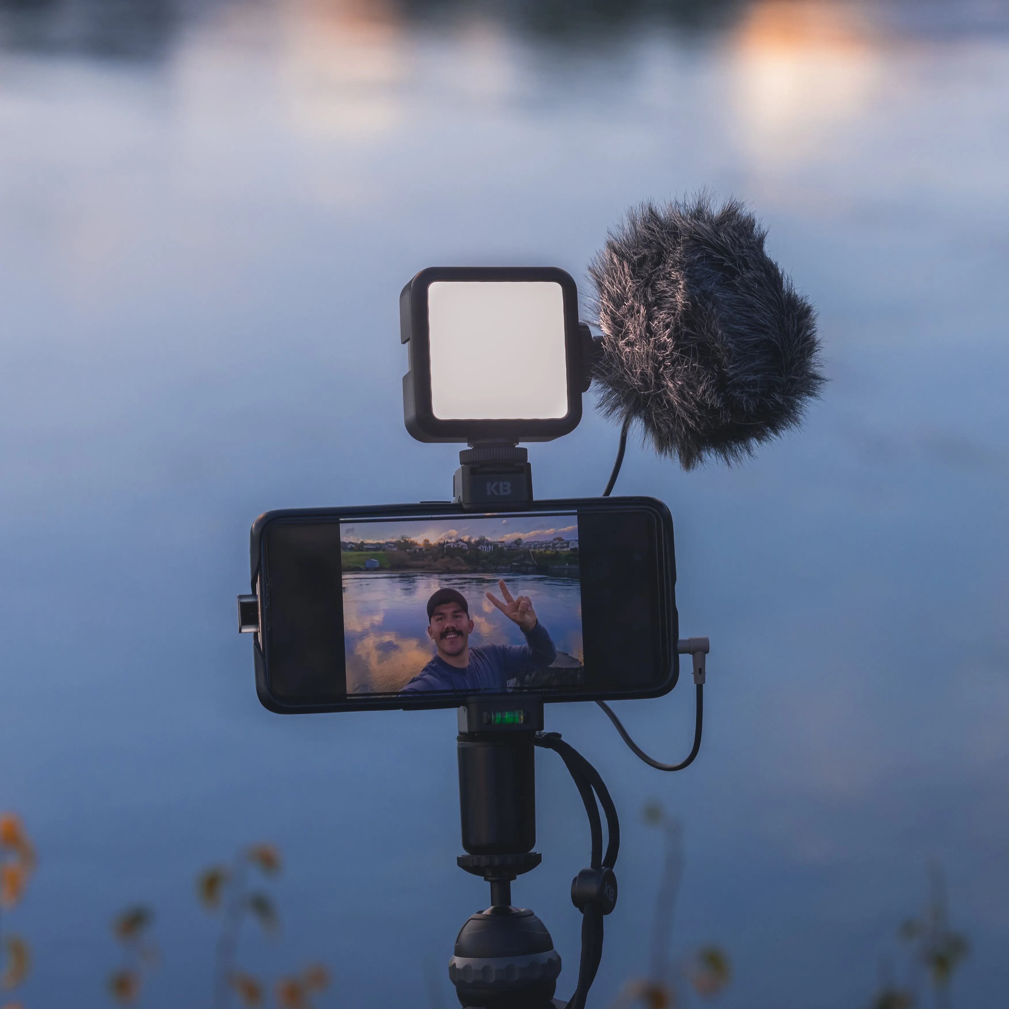 C50 Mobile Vlogging Kit