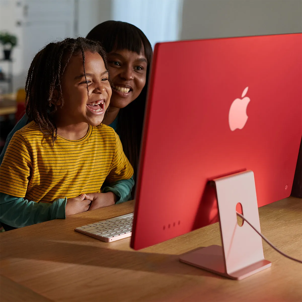 M3 iMac with Retina 4.5K Display 24″