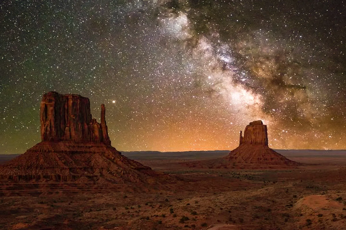 Monument Valley Astrophotography Workshop | May  24 - 28, 2025